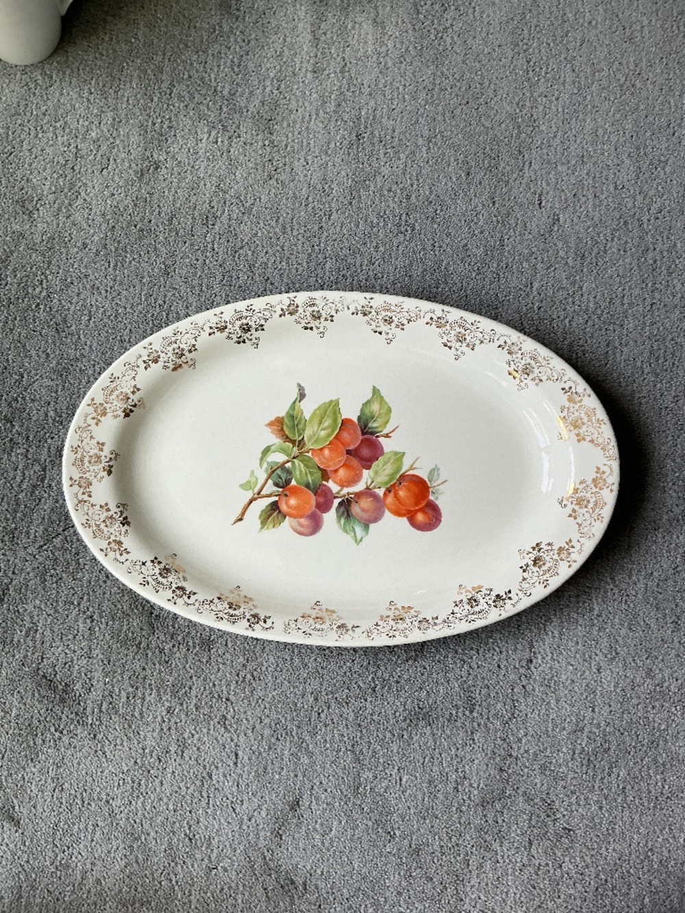 Vintage Homer Laughlin platter